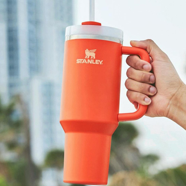 تراول ماگ استنلی مدل Quencher H2.O Tumbler دسته دار 1.18 لیتر