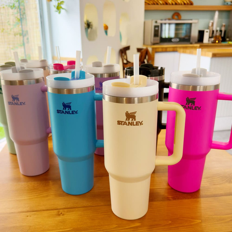 تراول ماگ استنلی مدل Quencher H2.O Tumbler دسته دار 1.18 لیتر